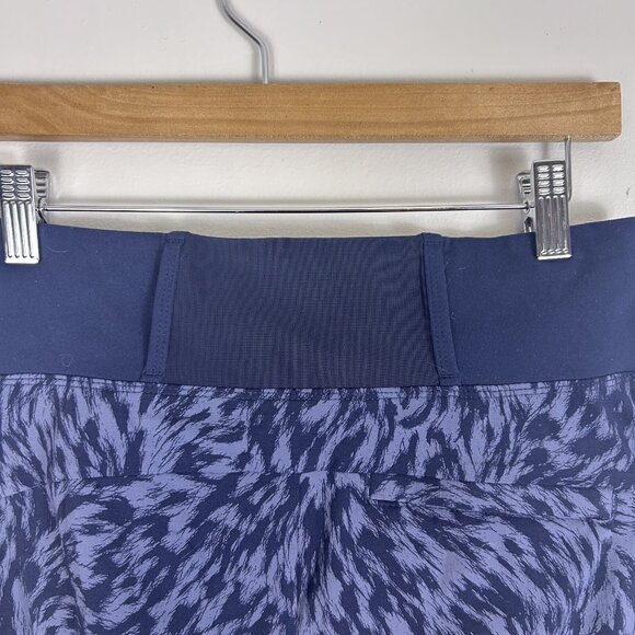 Athleta Trekkie North Shorts Women's 2 Navy Abstract Print Athleisure Outdoor - Picture 12 of 15